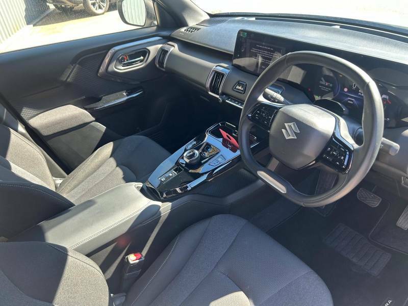 Suzuki Vitara 128Kw Motion 61Kwh - 2025 75 White #2