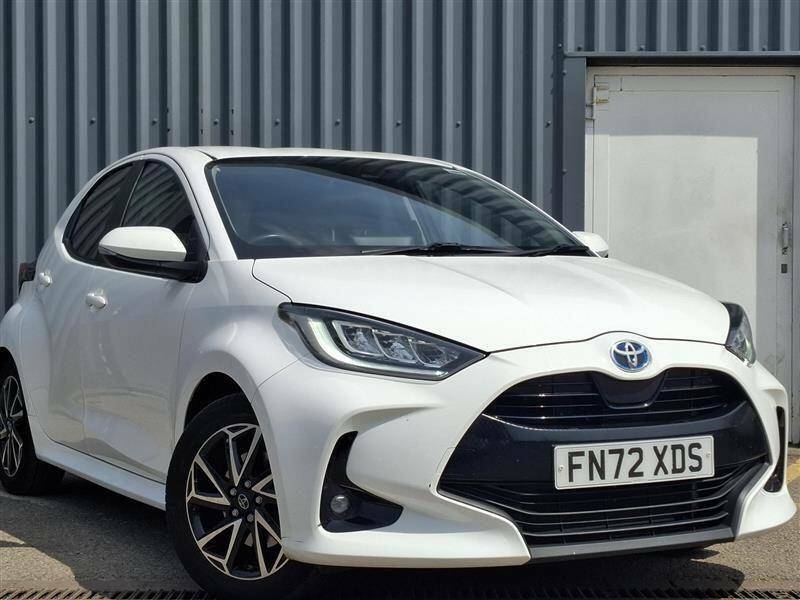 Toyota Yaris 1.5 Hybrid Design Cvt - 2022 72 White