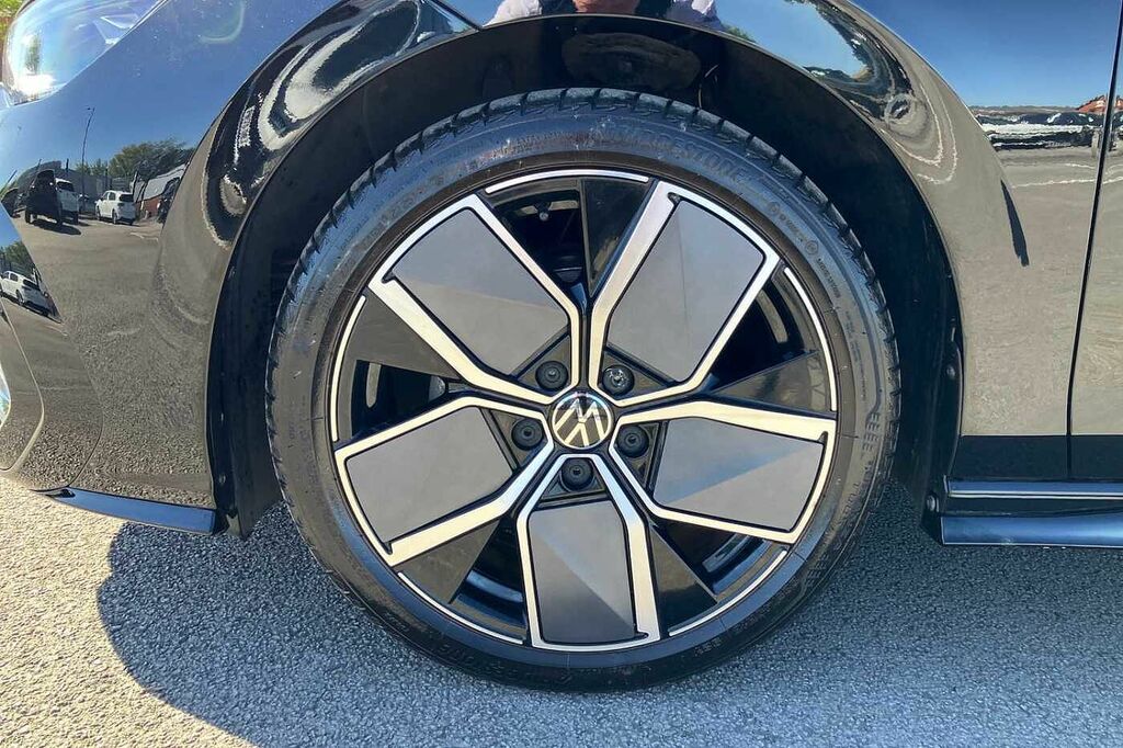 Volkswagen Golf 1.5 Etsi 150 Black Edition Dsg DE75CGK Black #5