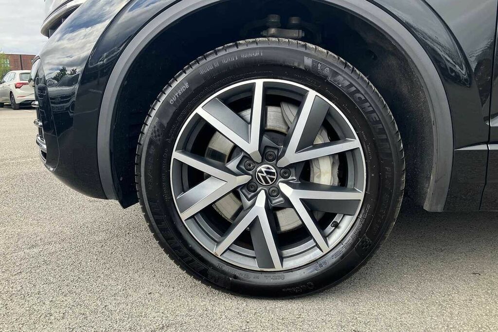 Volkswagen Touareg 3.0 Tsi Ehybrid 4Motion Elegance Tip PN24WTT Black #5
