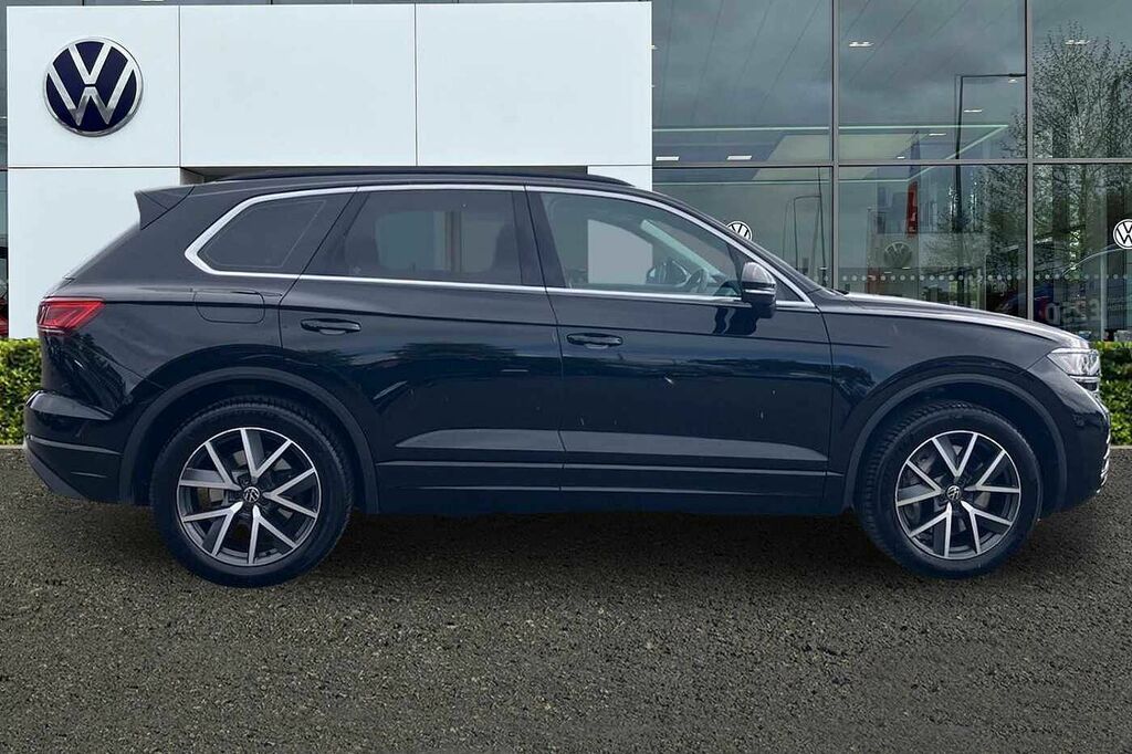 Volkswagen Touareg 3.0 Tsi Ehybrid 4Motion Elegance Tip PN24WTT Black #4