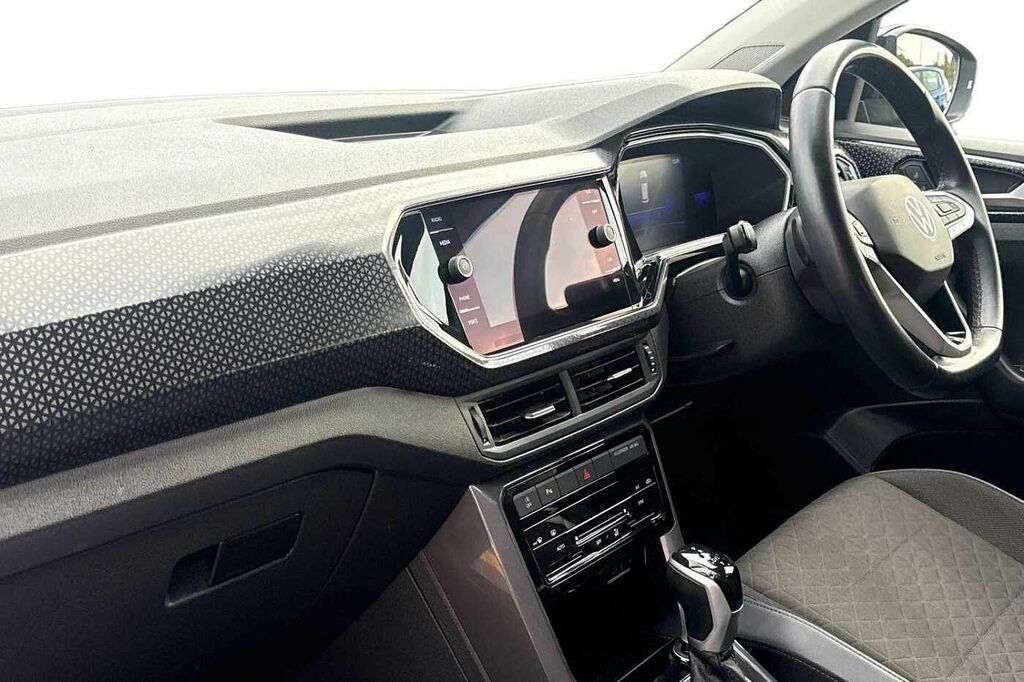 Volkswagen T-Cross 1.5 Tsi Evo Sel Dsg VK23EEW Black #2