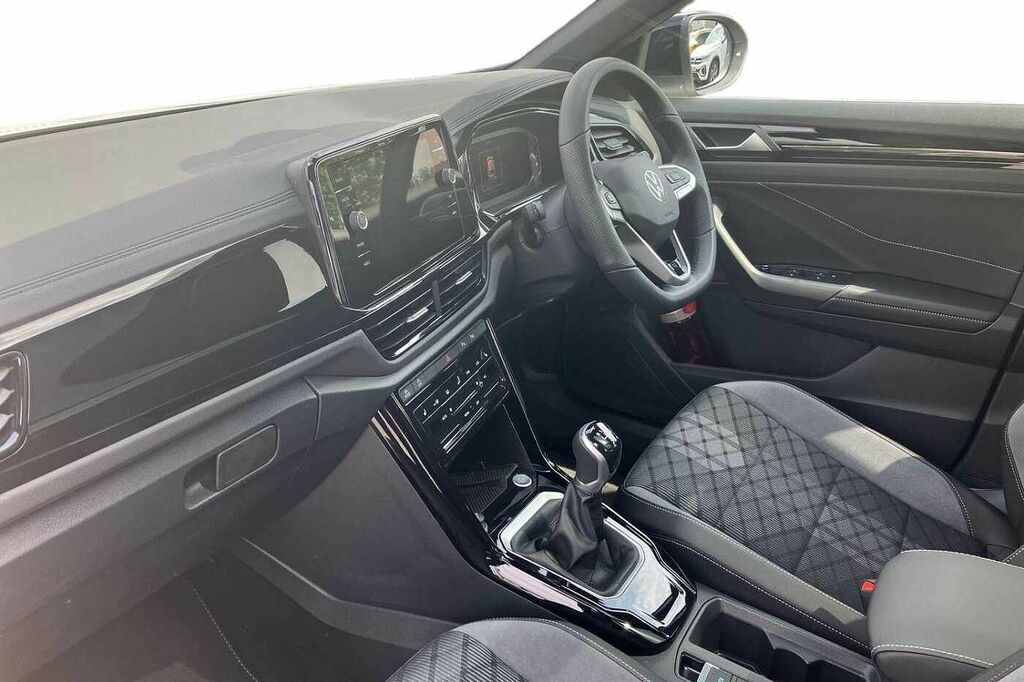 Volkswagen T-Roc 1.5 Tsi Black Edition Plus PL75BYU White #2