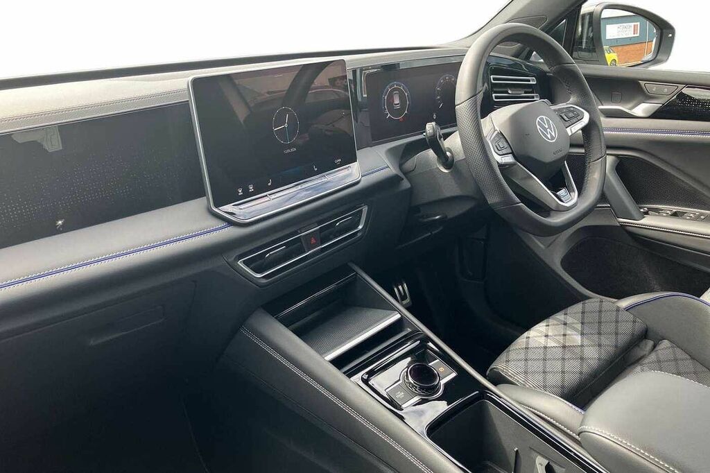 Volkswagen Tiguan 1.5 Etsi 150 R-line Dsg PN75ORW White #2