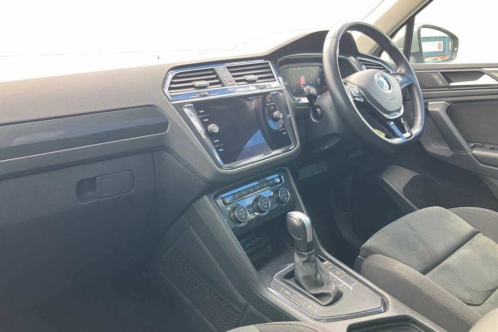 Volkswagen Tiguan 1.5 Tsi Evo 2Wd 150Ps 7-Speed Dsg HT69NYB Silver #2