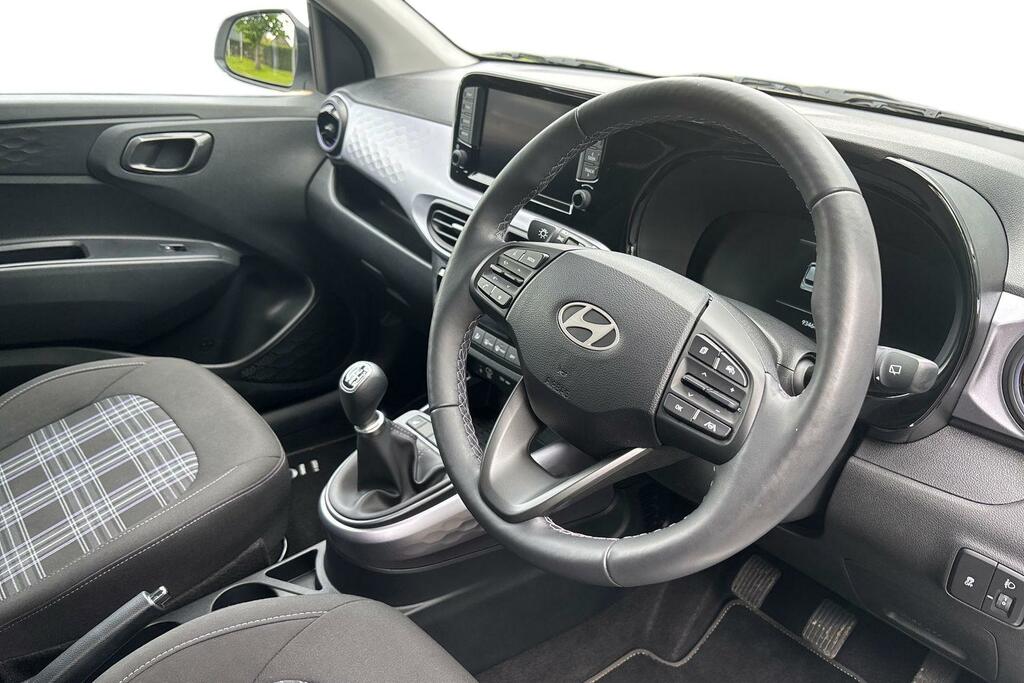 Hyundai I10 Premium DY25UJT White #6