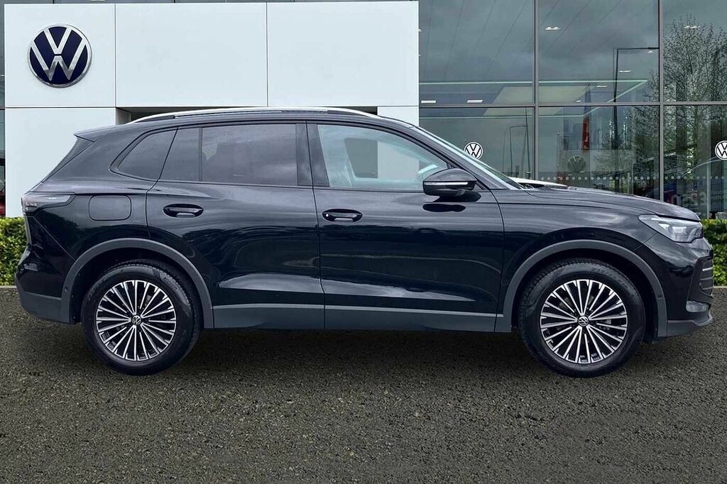 Volkswagen Tiguan 1.5 Etsi 150 Match Dsg PK74RXU Black #4