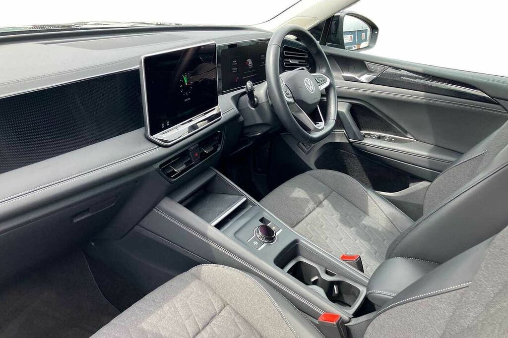 Volkswagen Tiguan 1.5 Etsi 150 Match Dsg PK74RXU Black #2