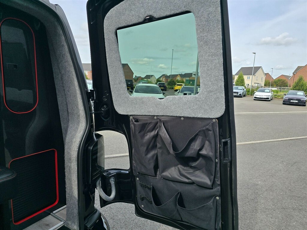 Volkswagen Campervan Campervan 201919 #41