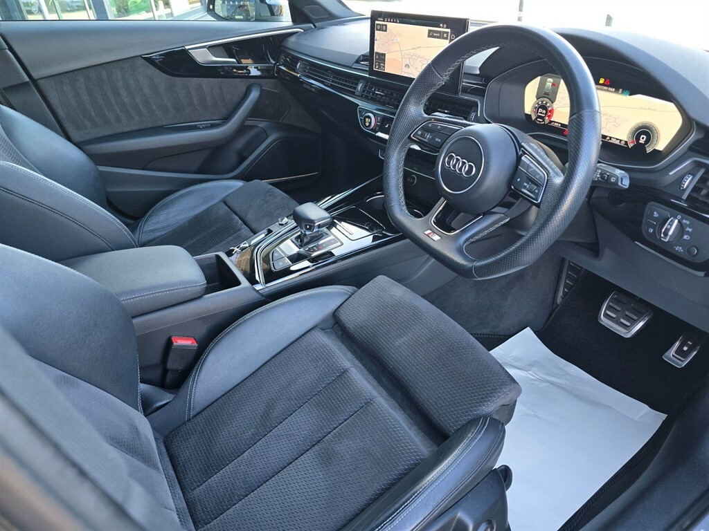 Audi A4 Avant 2.0 Tdi 35 Black Edition S Tronic Euro 6 Ss Grey #4