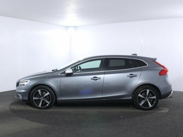 Volvo V40 1.5 T3 R-design Edition Hatchback RX69NHH Grey #4