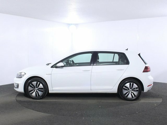 Volkswagen e-Golf 35.8Kwh E-golf Hatchback 136 Ps VU20HLZ White #4