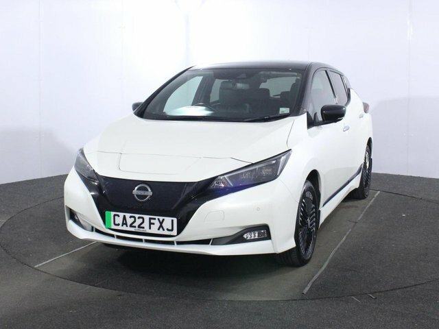Nissan Leaf 59Kwh E Tekna Hatchback 217 Ps CA22FXJ White #3