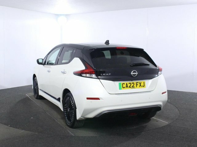 Nissan Leaf 59Kwh E Tekna Hatchback 217 Ps CA22FXJ White #5