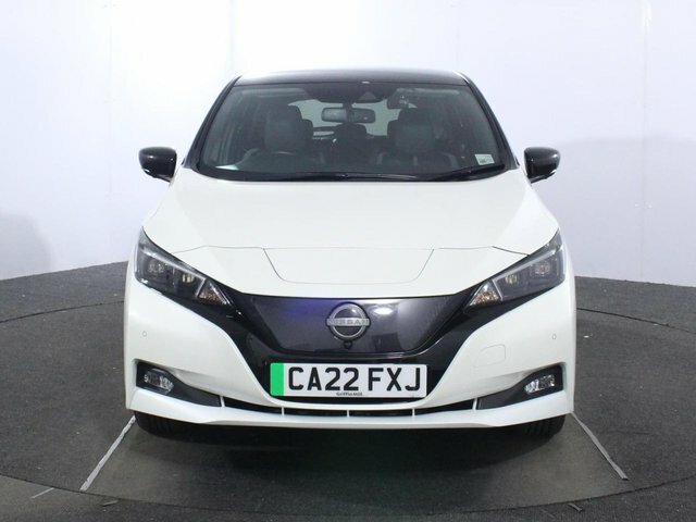 Nissan Leaf 59Kwh E Tekna Hatchback 217 Ps CA22FXJ White #2
