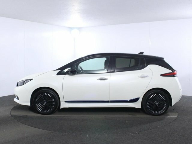 Nissan Leaf 59Kwh E Tekna Hatchback 217 Ps CA22FXJ White #4
