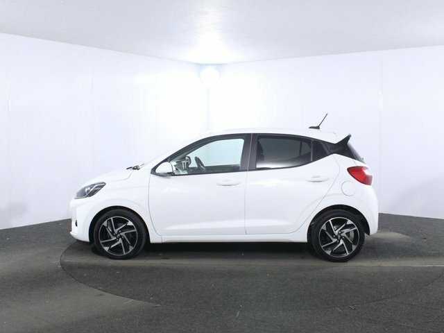 Hyundai I10 1.0 Premium Hatchback Euro 6 S DV71EOZ White #4