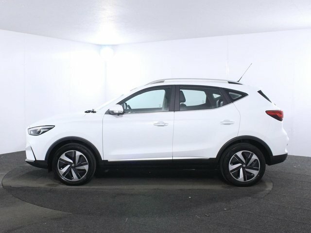 MG ZS 51.1Kwh Trophy Suv 176 Ps WU22XLZ White #4