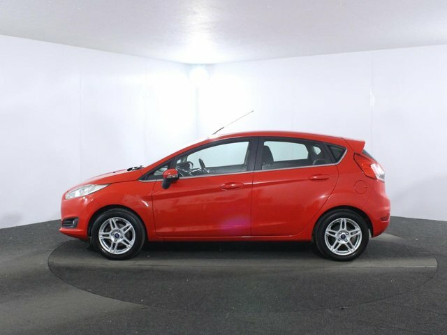 Ford Fiesta 1.25 Zetec Hatchback Euro 5 82 HK13HTU Red #4