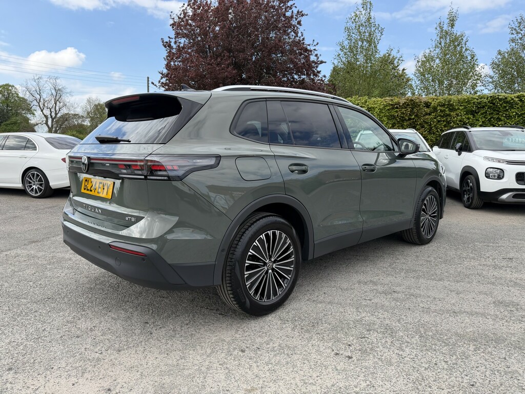 Volkswagen Tiguan Suv 1.5 Etsi Mhev Match 2024 GL24EYY Green #6