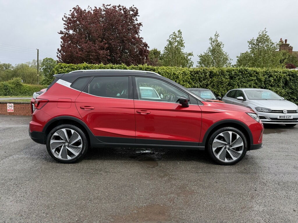 Seat Arona Suv 1.5 Tsi Fr Sport 2022 Red #5