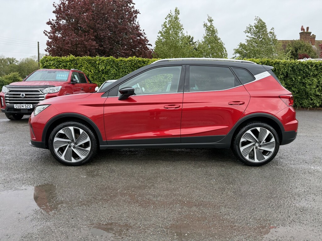 Seat Arona Suv 1.5 Tsi Fr Sport 2022 Red #4