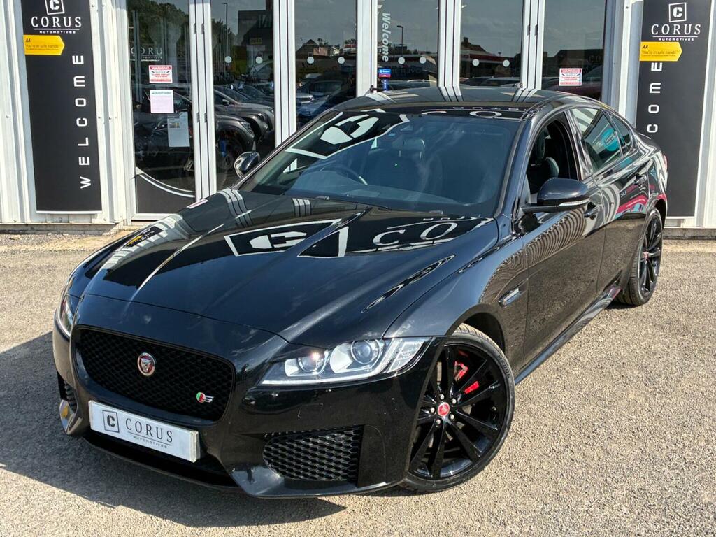 Jaguar XF Saloon 3.0D V6 S Euro 6 Ss 201767 OE67AZA Black #2