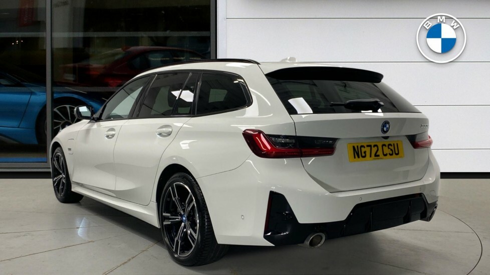 BMW 3 Series 330E M Sport Touring NG72CSU White #2