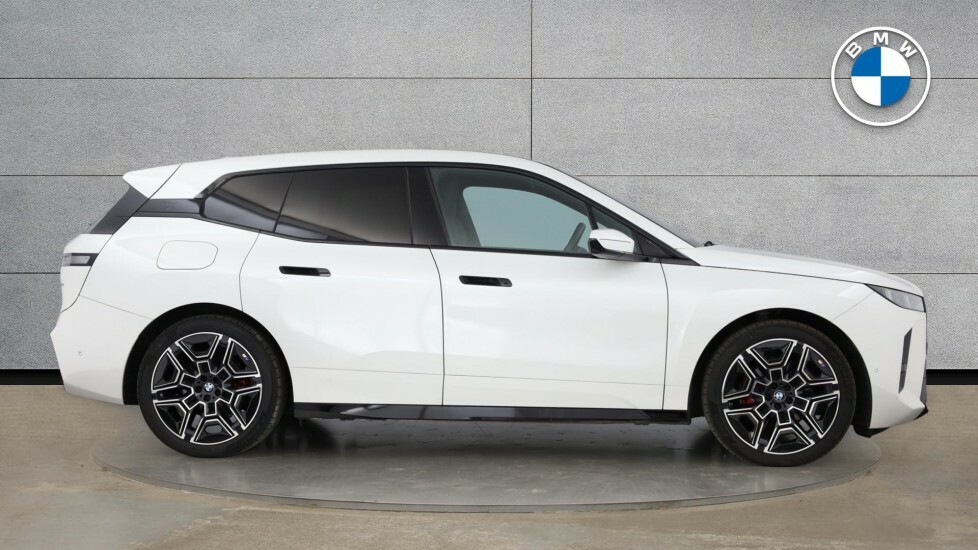 BMW iX Ix Xdrive60 M Sport YJ75OJT White #3