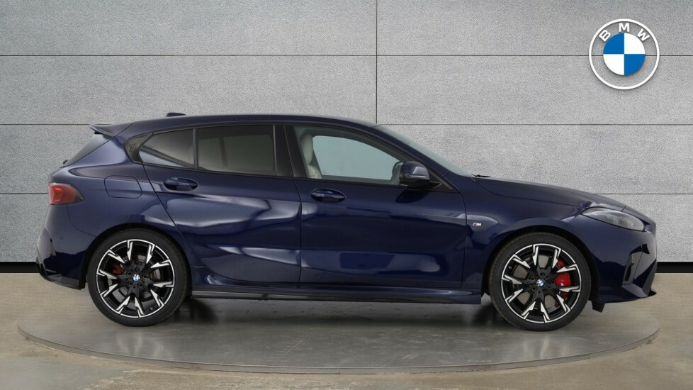 BMW 1 Series 123 Xdrive M Sport YJ25JMK Blue #3
