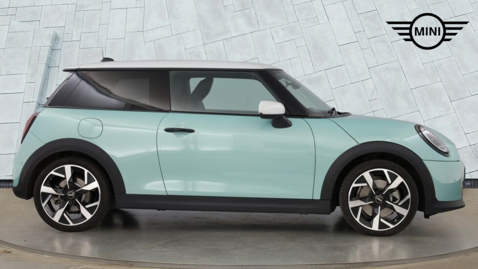 Mini Hatch Cooper C YG74UJO Green #3