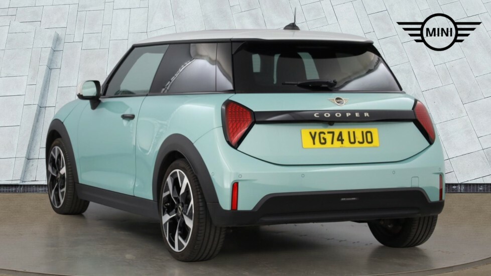Mini Hatch Cooper C YG74UJO Green #2