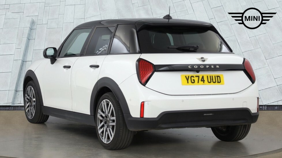 Mini Hatch Cooper C YG74UUD White #2