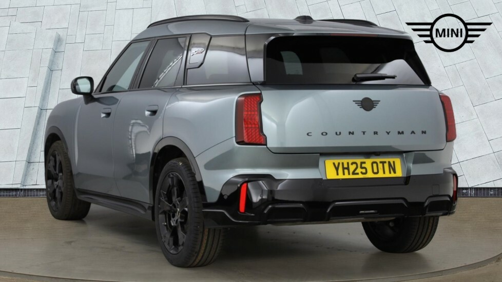Mini Countryman Countryman C YH25OTN Green #2