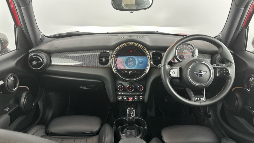 Mini Hatch 5-Door Hatch Cooper Exclusive CP72VKC Red #4
