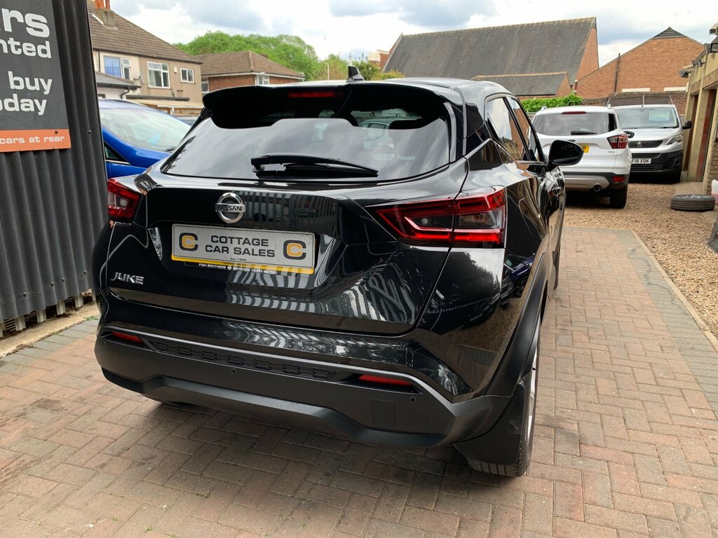 Nissan Juke 1.0 Dig-t N-connecta Suv Euro 6 WN22KGY Black #2