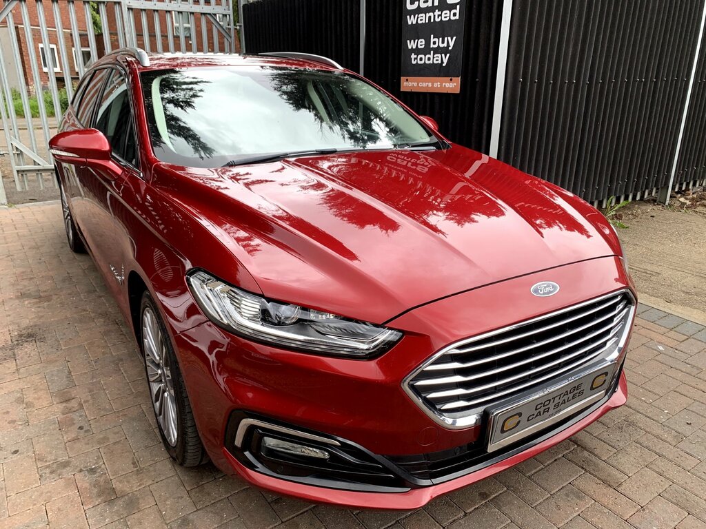 Ford Mondeo 2.0 Tivct Titanium Edition Estate Hybri Red