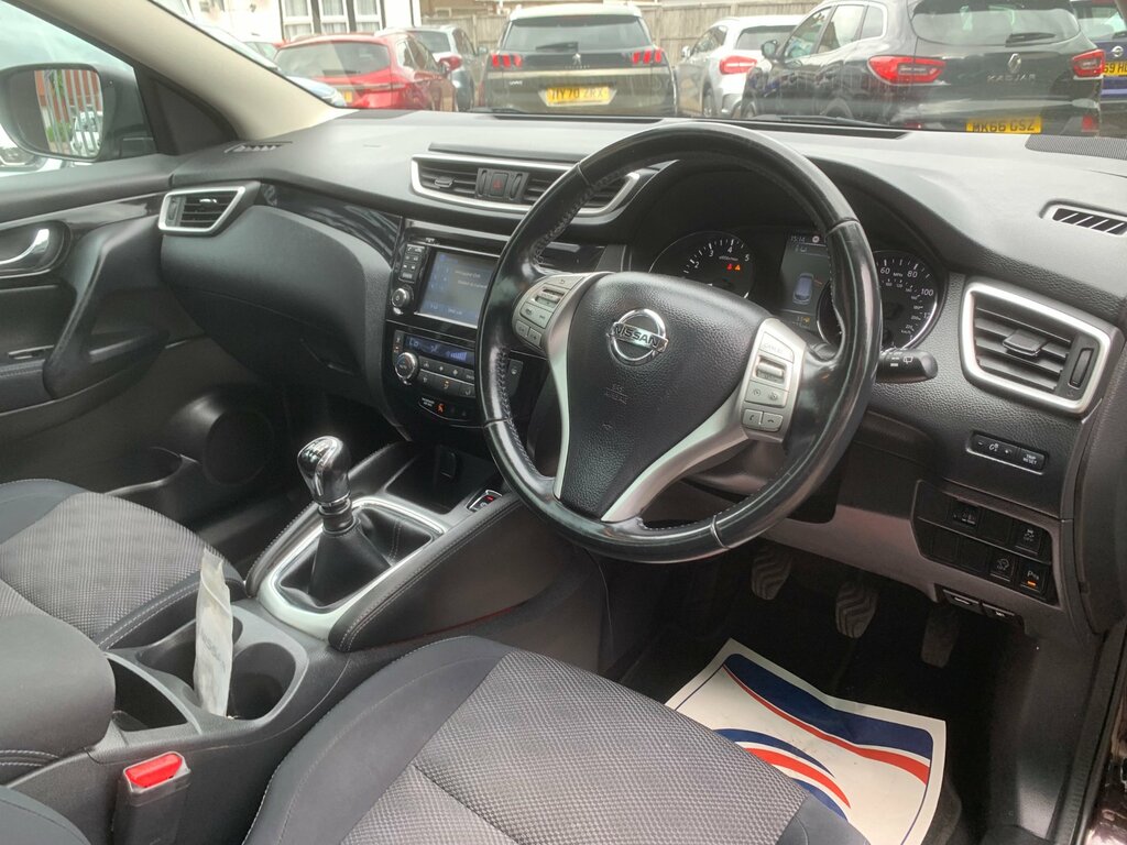 Nissan Qashqai 1.2 Dig-t Acenta Premium Suv 2Wd MY10DJC Black #6