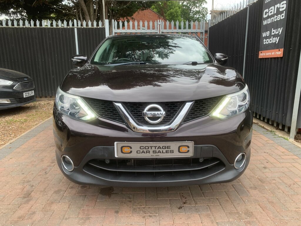 Nissan Qashqai 1.2 Dig-t Acenta Premium Suv 2Wd MY10DJC Black #4