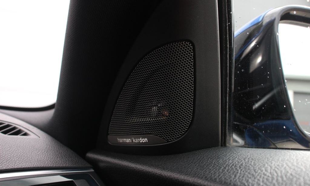 BMW 2 Series 220D M Sport AV20CGK Blue #2