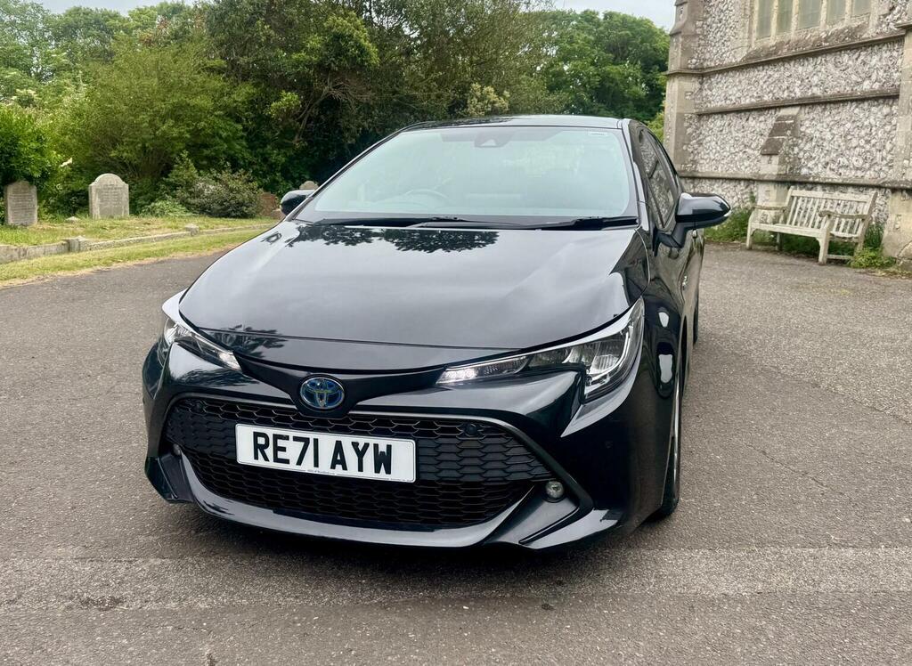 Toyota Corolla Hatchback 1.8 Vvt-h Icon Tech Cvt Euro 6 Ss Black