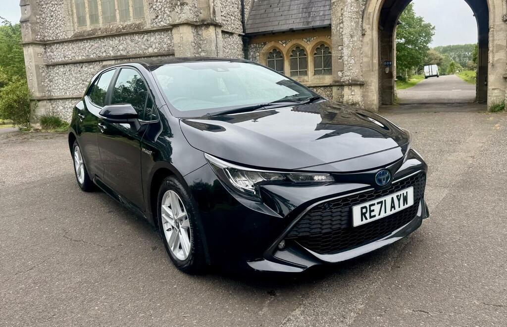 Toyota Corolla Hatchback 1.8 Vvt-h Icon Tech Cvt Euro 6 Ss RE71AYW Black #5