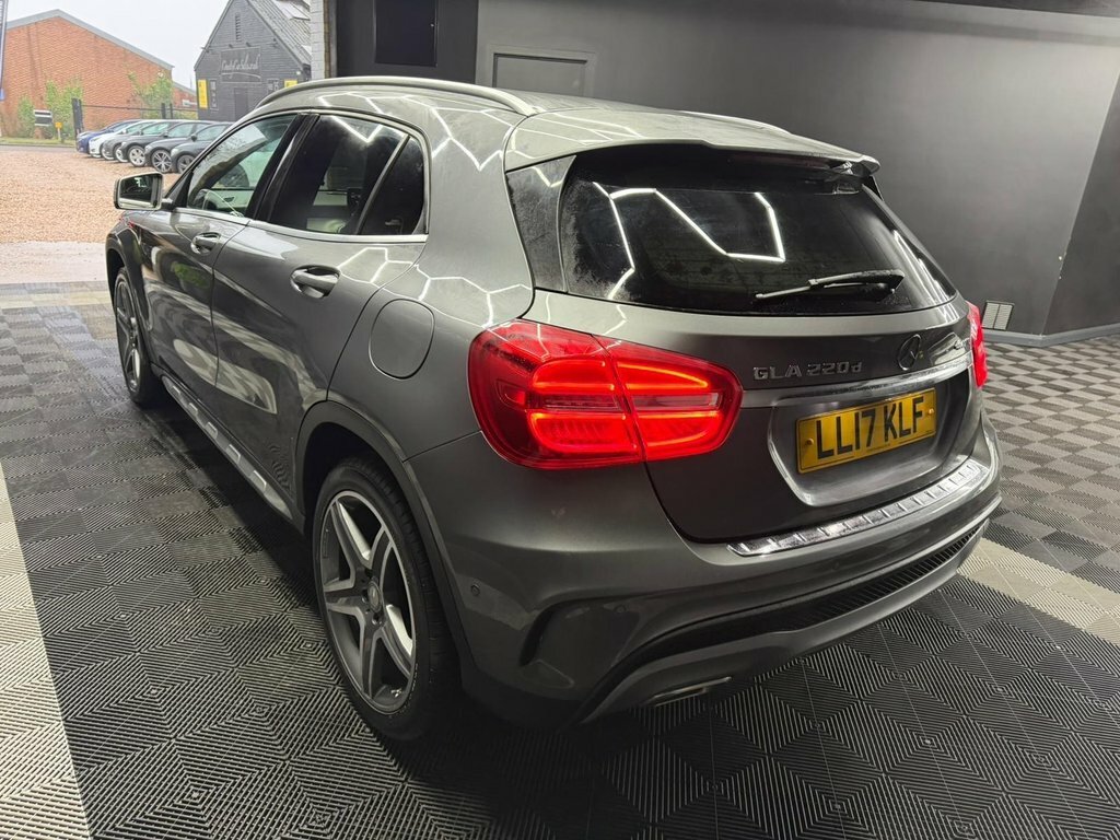 Mercedes-Benz GLA Class 2.1 Gla220d Amg Line Premium 7G-dct 4Matic Euro LL17KLF Grey #5