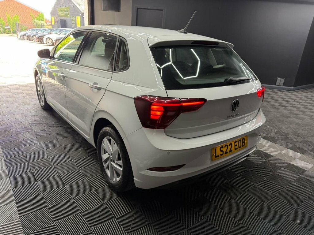 Volkswagen Polo 1.0 Tsi Life Dsg Euro 6 Ss LS22EOB White #4