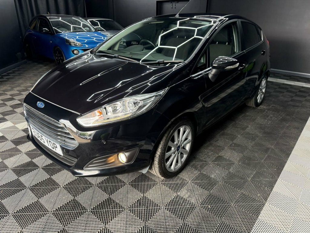Ford Fiesta 1.0T Ecoboost Titanium Hatchback Black #3
