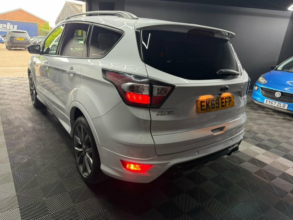 Ford Kuga 2.0 Tdci Ecoblue St-line Edition Suv Ma EK69EFP White #3