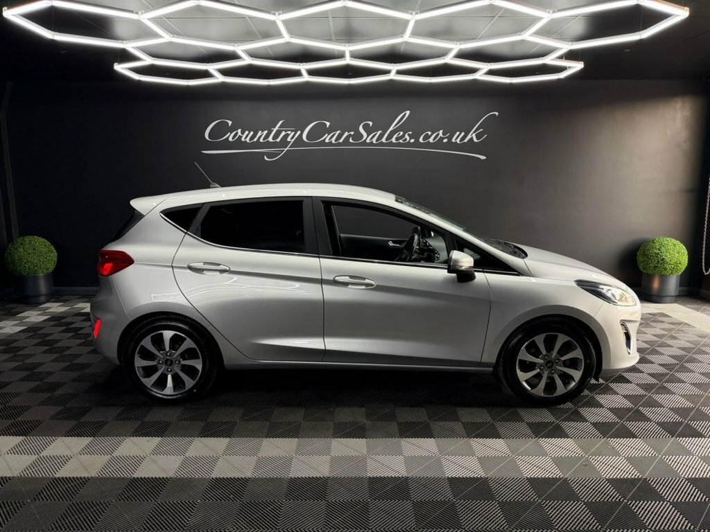 Ford Fiesta 1.0T Ecoboost Zetec Hatchback Eu Silver