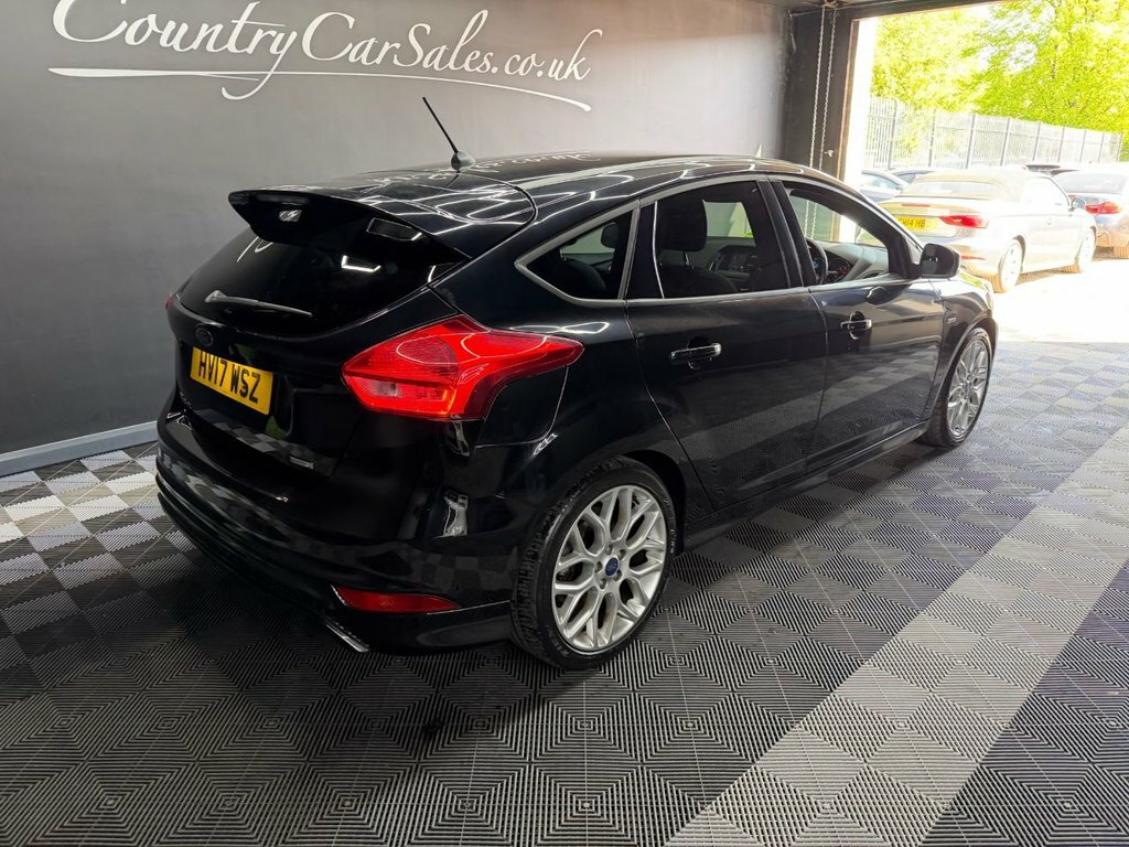 Ford Focus 1.0T Ecoboost St-line Hatchback HV17WSZ Black #5