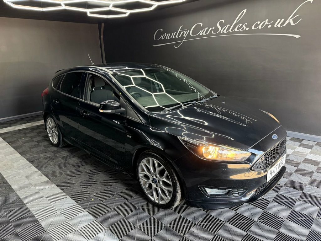 Ford Focus 1.0T Ecoboost St-line Hatchback HV17WSZ Black #2