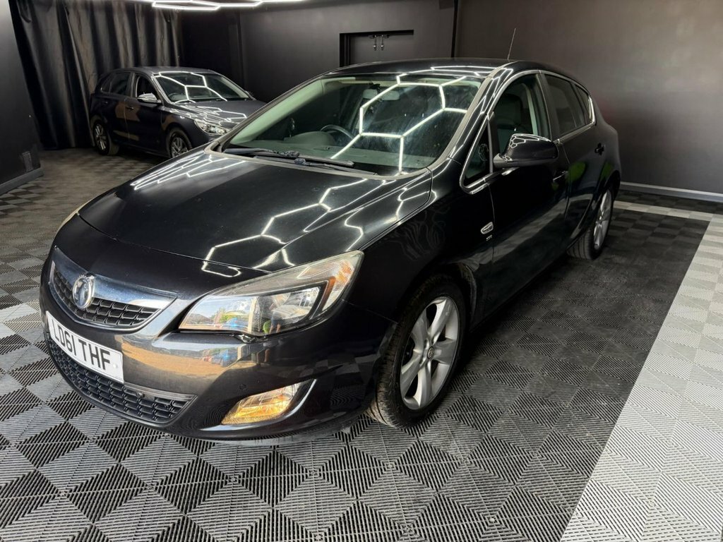 Vauxhall Astra 1.6 16V Sri Hatchback Euro 5 115 LD61THF Black #3